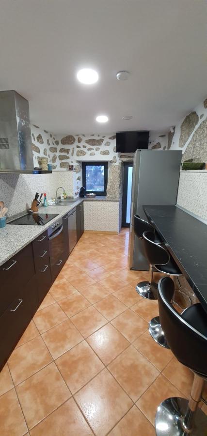 Quinta Da Tormenta -14 Pessoas- Cabeceiras De Basto 2 Casas E Piscina Privada Villa Dış mekan fotoğraf