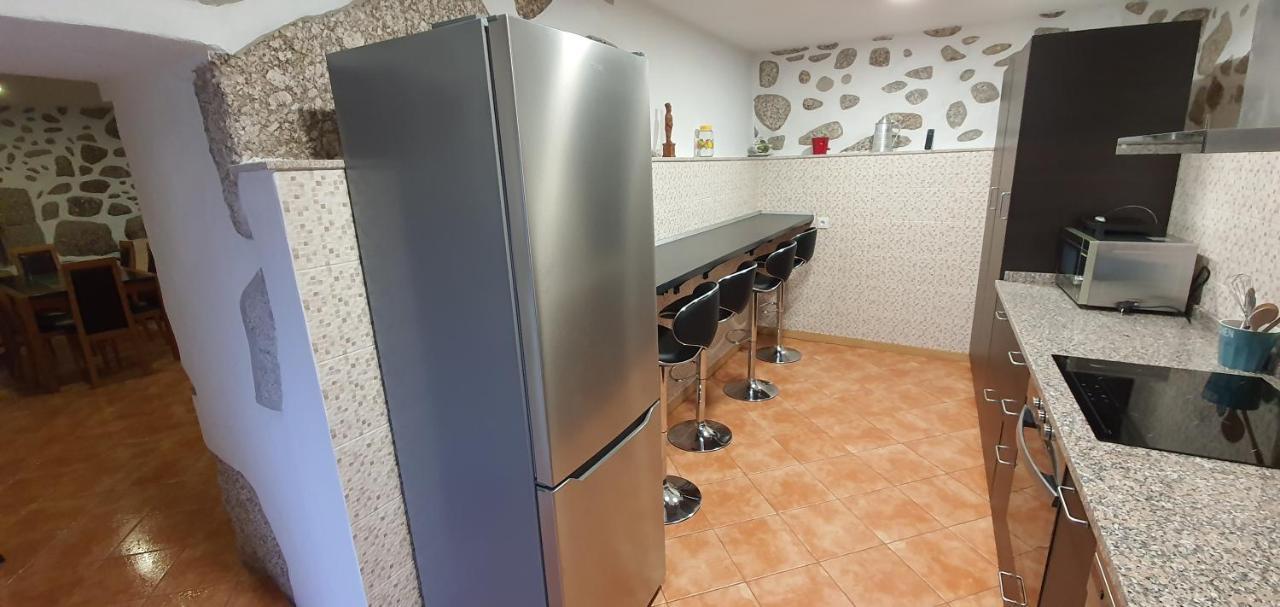 Quinta Da Tormenta -14 Pessoas- Cabeceiras De Basto 2 Casas E Piscina Privada Villa Dış mekan fotoğraf