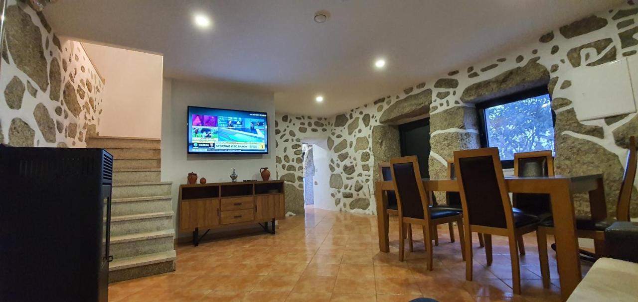 Quinta Da Tormenta -14 Pessoas- Cabeceiras De Basto 2 Casas E Piscina Privada Villa Dış mekan fotoğraf