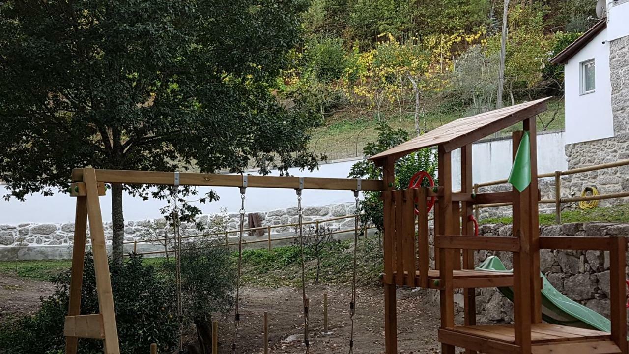 Quinta Da Tormenta -14 Pessoas- Cabeceiras De Basto 2 Casas E Piscina Privada Villa Dış mekan fotoğraf