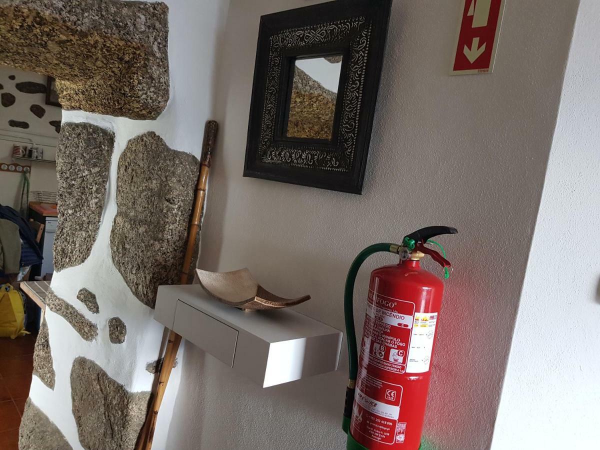 Quinta Da Tormenta -14 Pessoas- Cabeceiras De Basto 2 Casas E Piscina Privada Villa Dış mekan fotoğraf